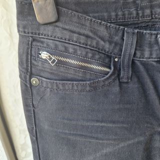 Pantalón vaquero Levi's negro desgastado