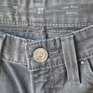 Pantalón vaquero Levi's negro desgastado