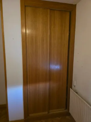 Puertas corredera armario madera maciza
