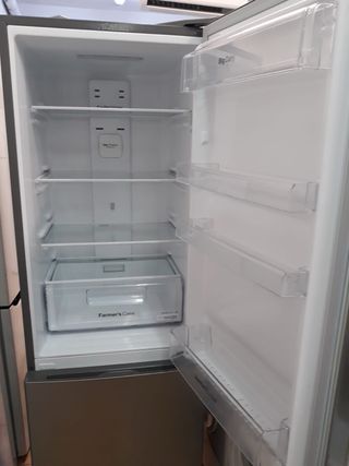 Nevera Daewoo Plateada