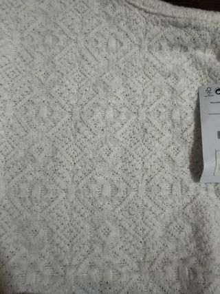 Top Bershka blanco roto talla L a estrenar