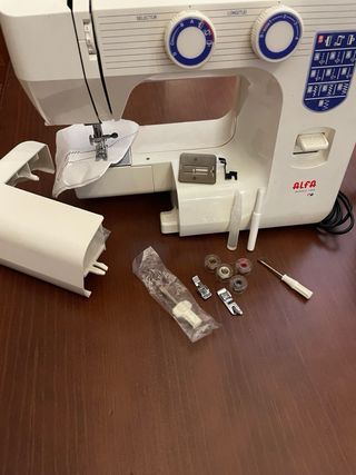 Máquina de Coser Alfa 1003