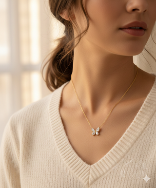 Collar Mariposa Brillante Estilo Romántico – Nuevo