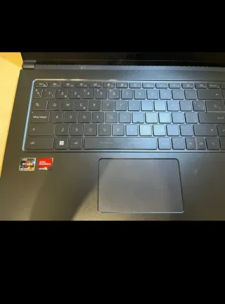 Portátil AMD Ryzen 7 Negro