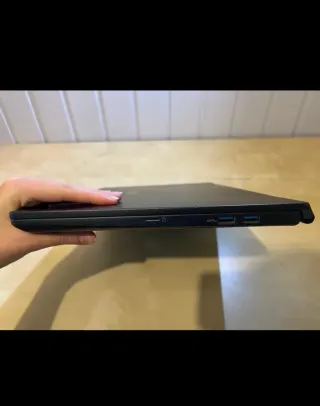 Portátil AMD Ryzen 7 Negro