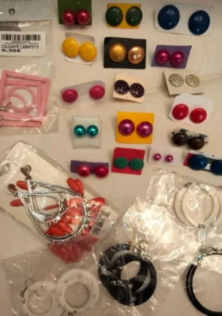 Pendientes de aro y colgantes