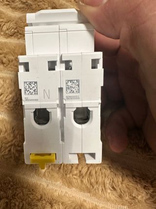 Magnetotermico Schneider Resi9 C16