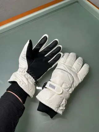 Guantes de esquí blancos