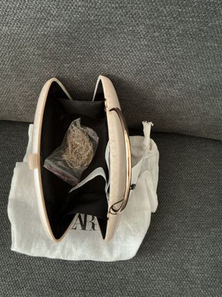 Bolso fiesta Zara dorado y blanco