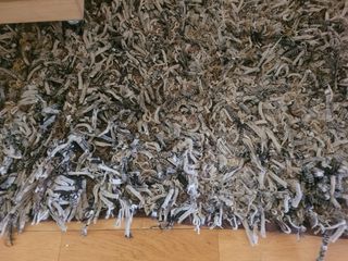 Alfombra de salón marrón y gris