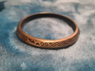 Pulsera de cuero y metal con grabado