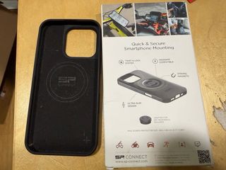 Funda SP Connect iPhone 16 Pro