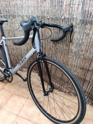 Bicicleta TRIBAN RC-100 Gris