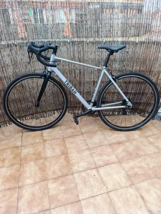 Bicicleta TRIBAN RC-100 Gris
