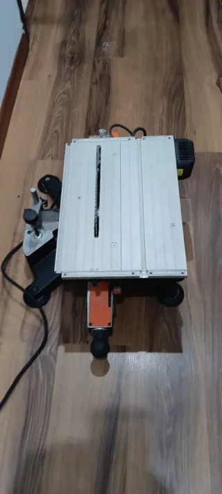 Ingletadora Profesional Seminueva