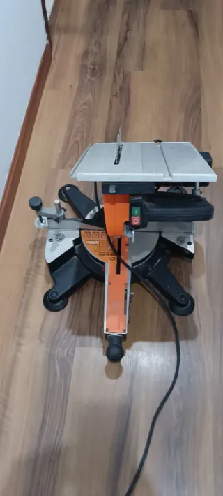 Ingletadora Profesional Seminueva