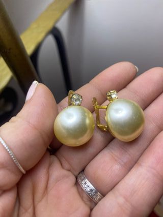 Pendientes perlas dorados vintage