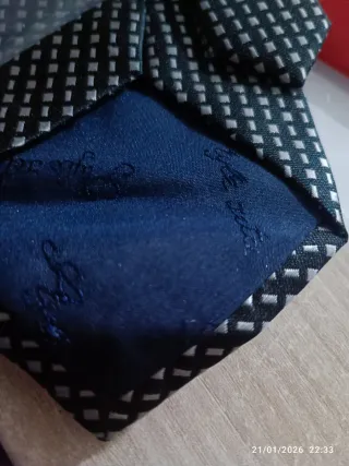 Cravatta uomo seta nera e argento