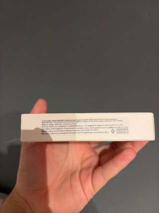 Batería iPhone MagSafe Apple con caja