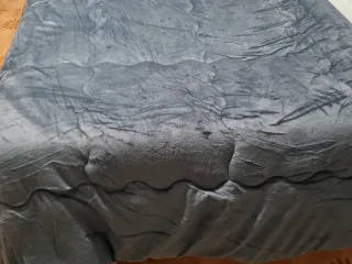 Coperta invernale blu e grigia