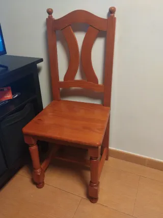 6 Sillas de madera pino