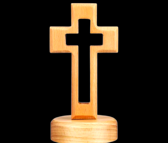 12CM CRUZ DE MADERA PARA REZO CON BASE DE 7×12CM