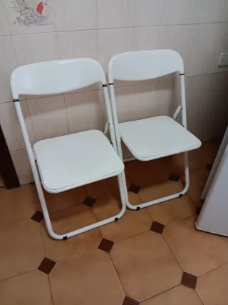 2 Sillas Plegables Blancas