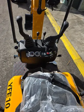 Mini Excavadora Infront YFE10