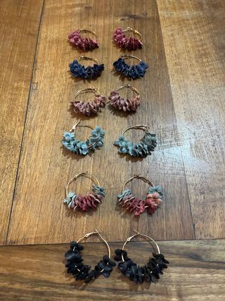 Pendientes aro flores azul y rosa
