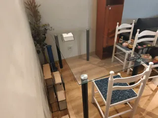 Mesa de cristal y metal. Por mudanza este finde