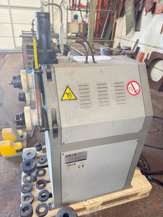 Curvadora de rodillos para metal