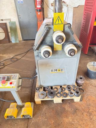 Curvadora de rodillos para metal