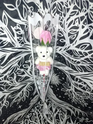 Flor Rosa y Oso de Peluche Te Amo