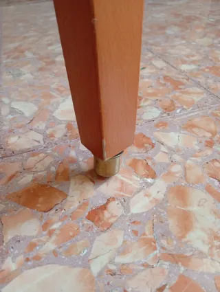 Tavolo in vero legno allungabile con ruote