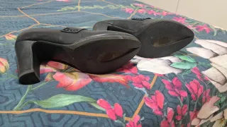 Zapatos de tacón negros