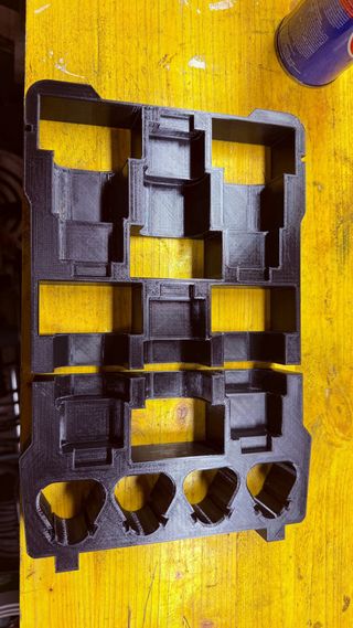 Inserto Milwaukee M12 para 10 baterías