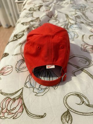 Gorra Nike Roja
