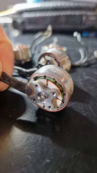 4 Motores Toka 1606 2700kv