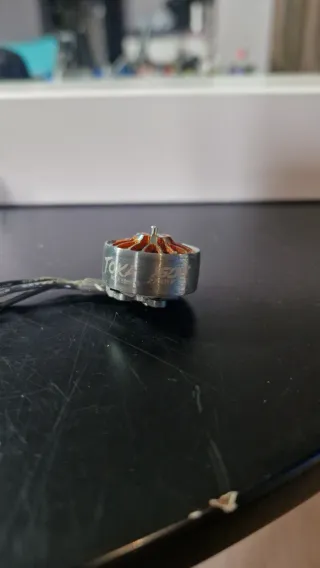 4 Motores Toka 1606 2700kv