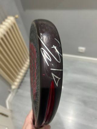 Pala Pádel Wilson Bela Pro V3 Roja