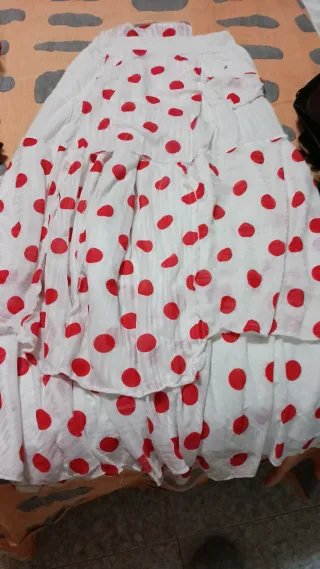 Falda flamenca lunares rojos