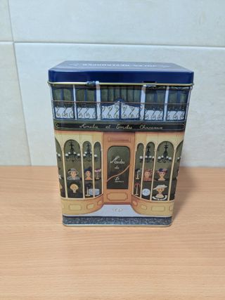 Caja decorativa metal París