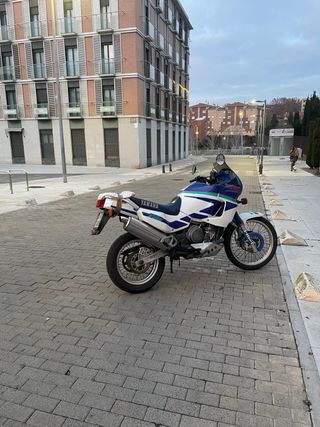 Yamaha XTZ 750 Super Tenere