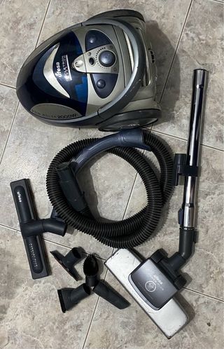 Aspiradora Ufesa Cyclotron Power M