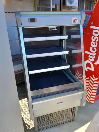 Nevera expositora refrigerada