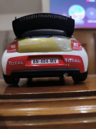 Miniatura Citroën DS3 WRC Loeb