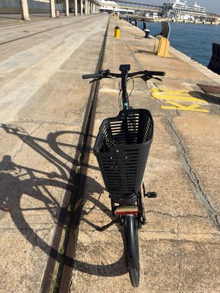 Bicicleta Eléctrica Giant Negra