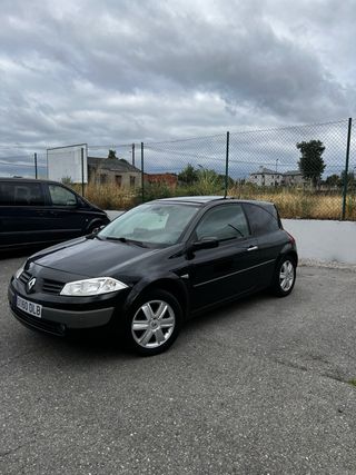 VENDO RENAUL MEGANE 1.6 110cv Gasolina 2005