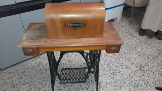 Máquina de coser antigua Gritzner