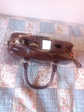 Bolso marrón Stradivarius mediano